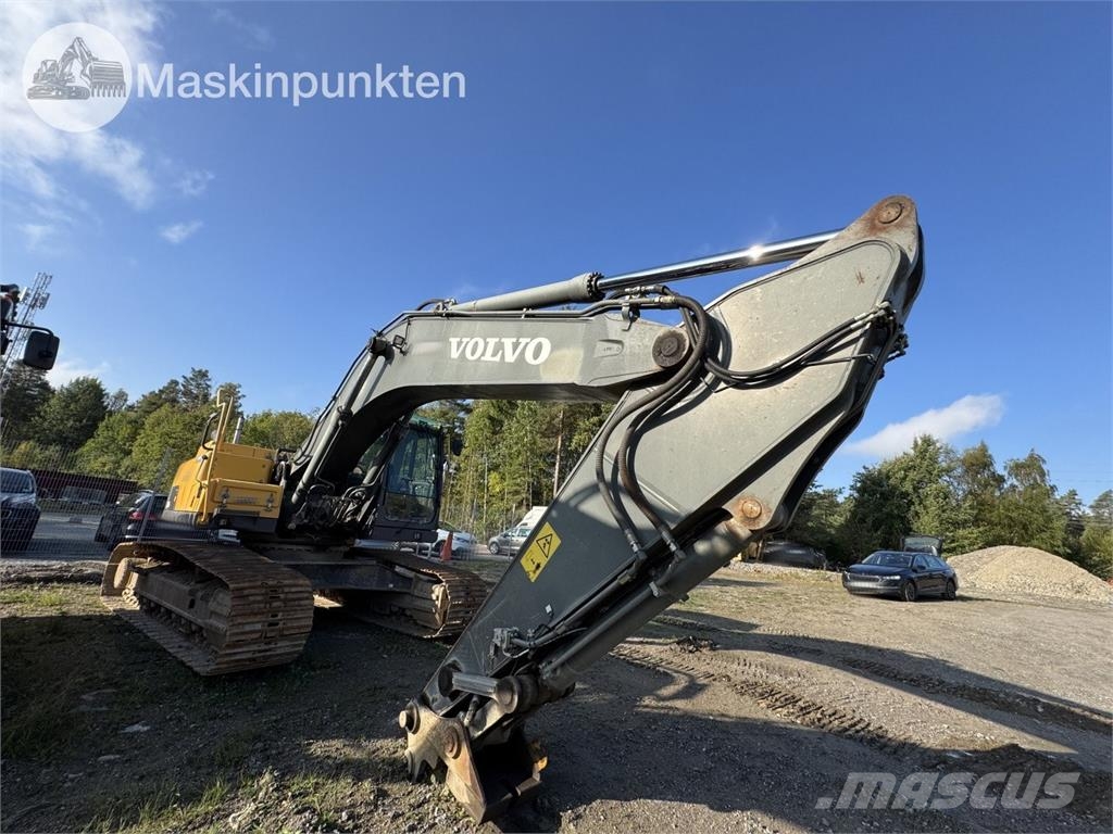 Volvo EC300D Roomikekskavaatorid