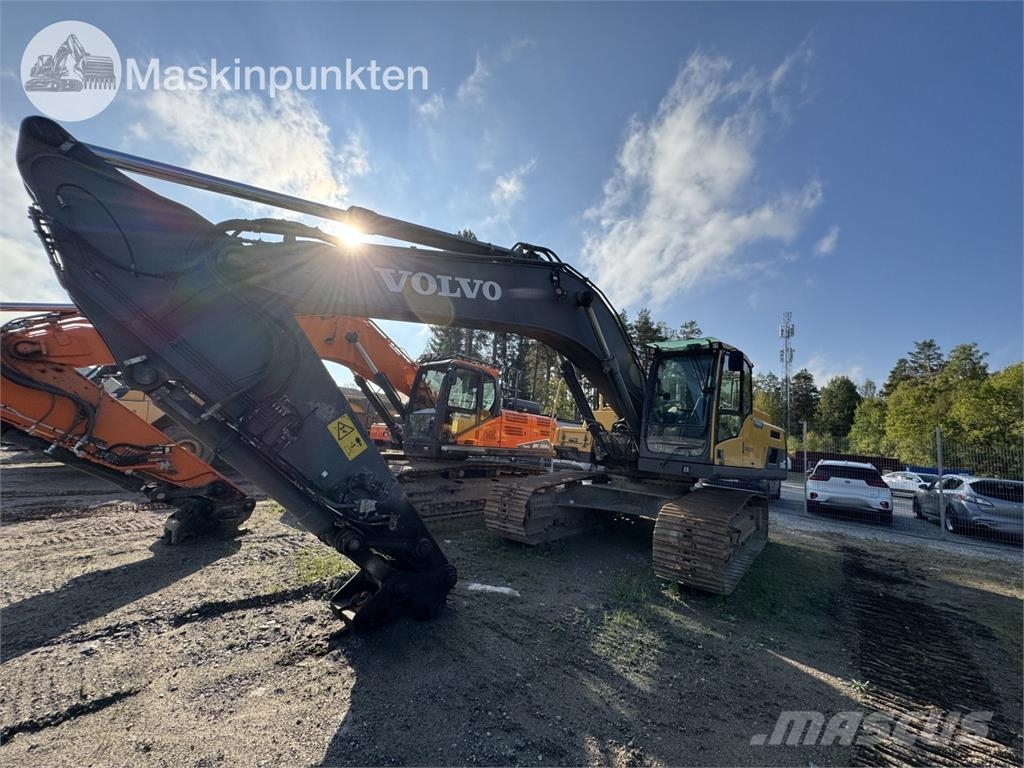 Volvo EC300D Roomikekskavaatorid