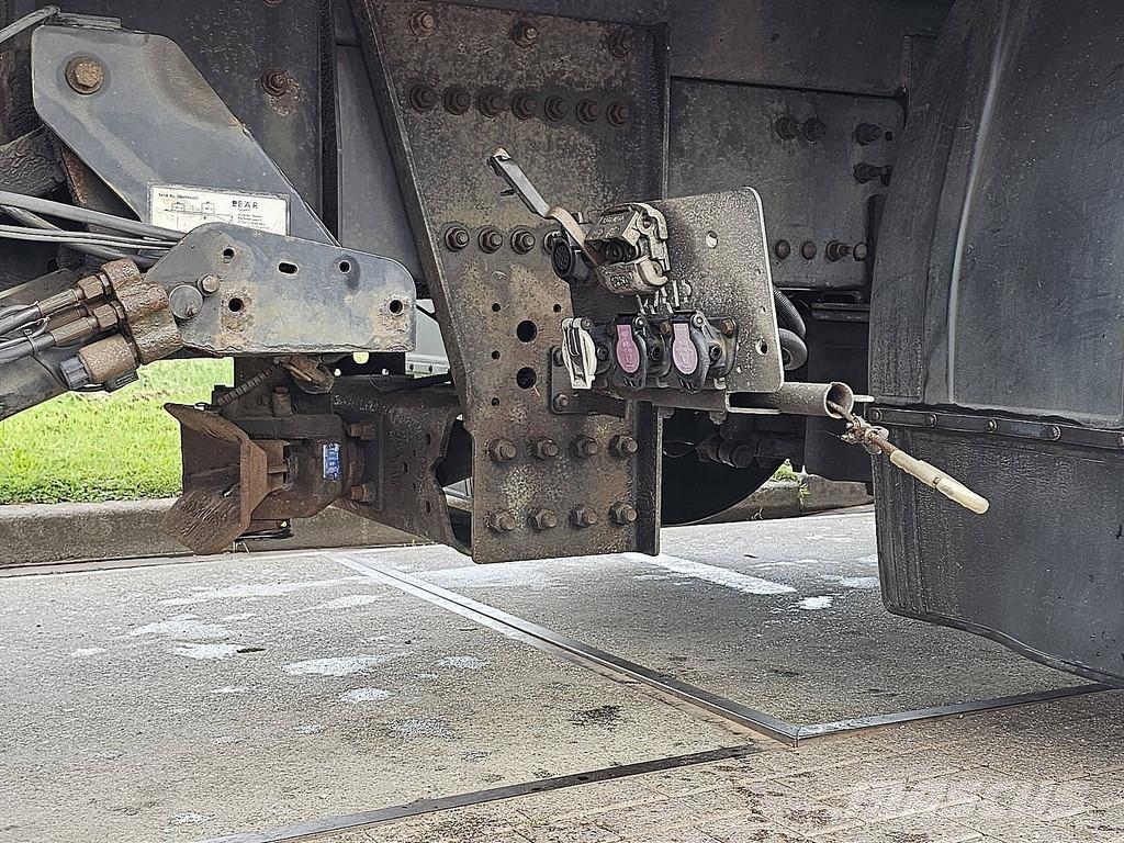 Renault T 460 6X2 STEERAXLE LIFT Camiones caja cerrada