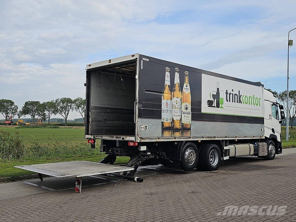 Renault T 460 6X2 STEERAXLE LIFT Camiones caja cerrada