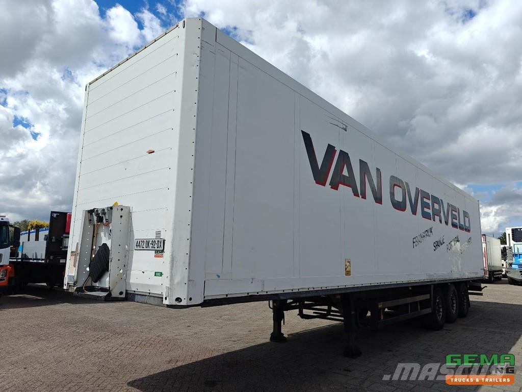 Schmitz Cargobull SKO 24 13.6m Insulated Box - SAF Axles - 2 Lift Ax Ημιρυμούλκες κόφα