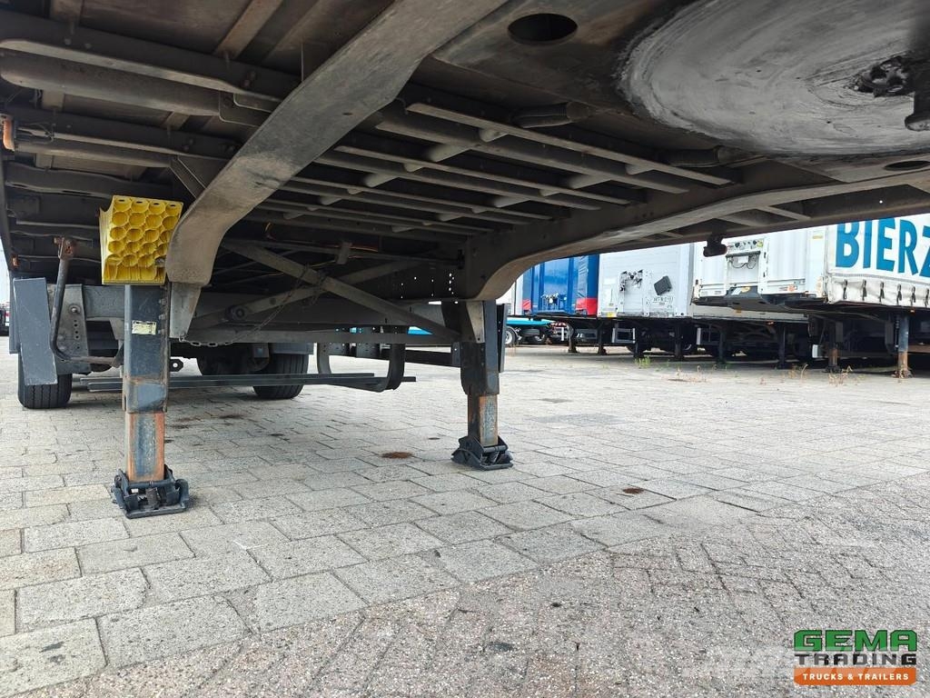 Schmitz Cargobull SKO 24 13.6m Insulated Box - SAF Axles - 2 Lift Ax Ημιρυμούλκες κόφα