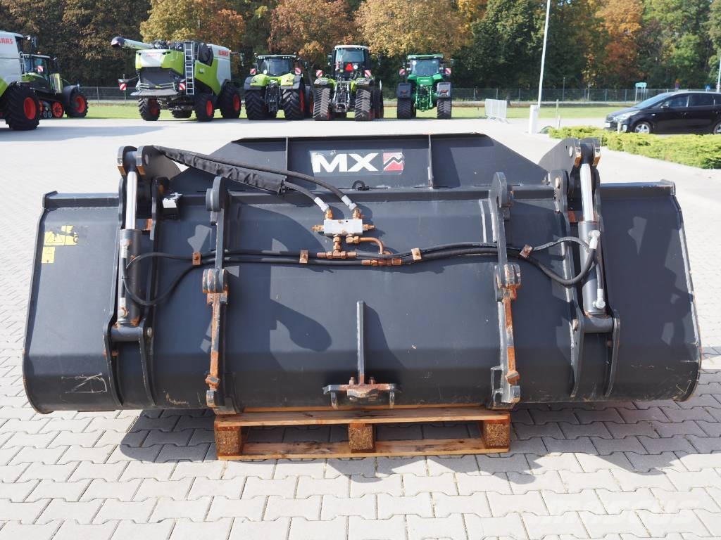 MX crocodile bucket - Merlo ملحقات أخرى للحفر والتحميل