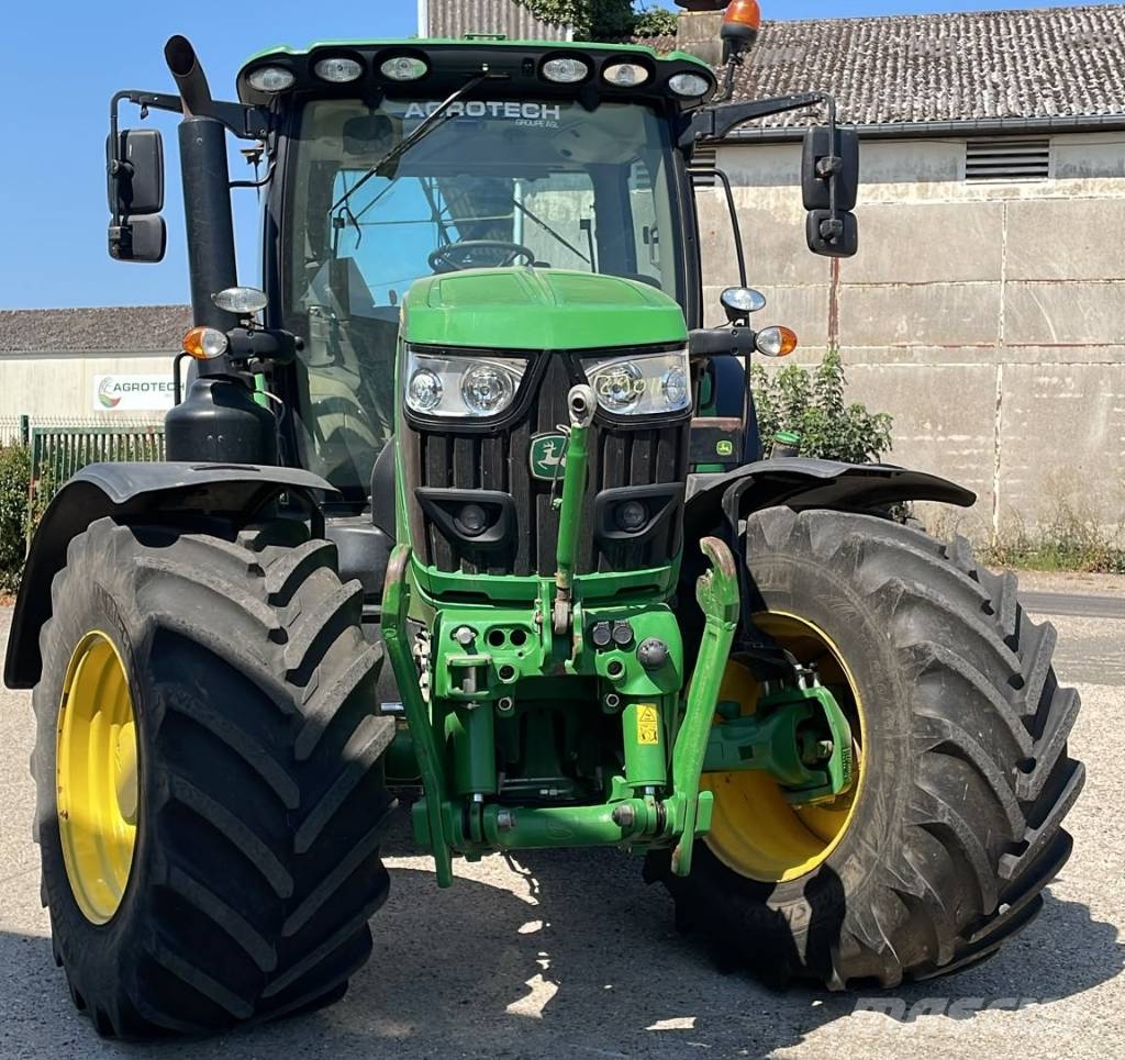John Deere 6145 R Traktori