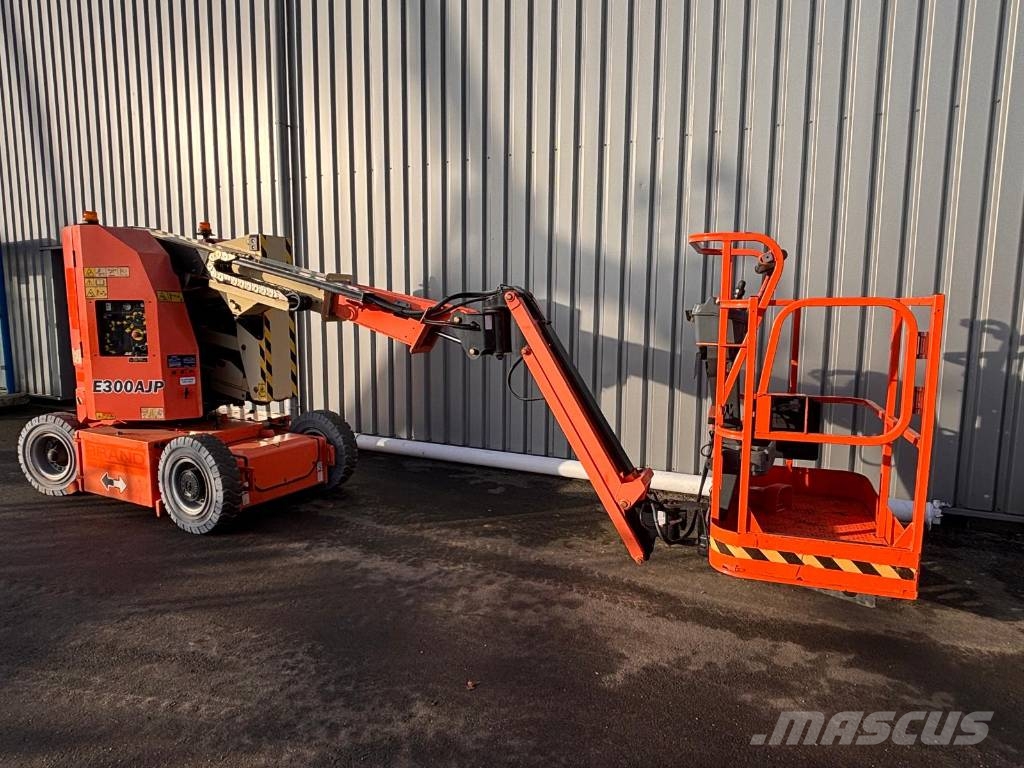 JLG E 300 AJPN Knikarmhoogwerkers