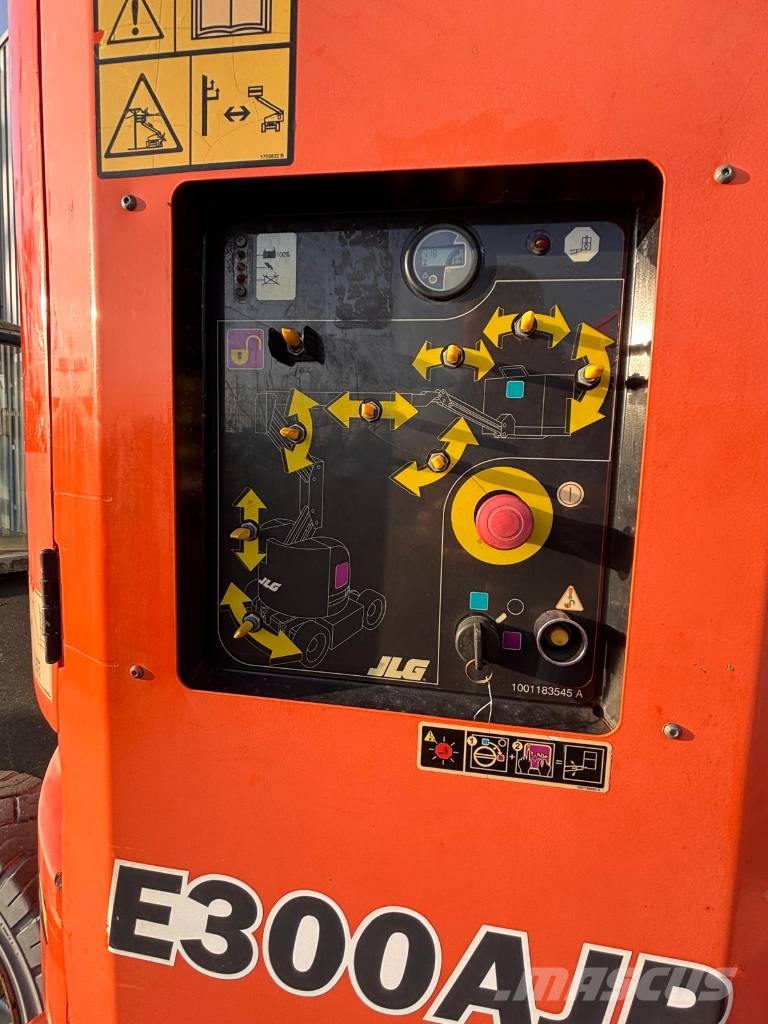 JLG E 300 AJPN Knikarmhoogwerkers