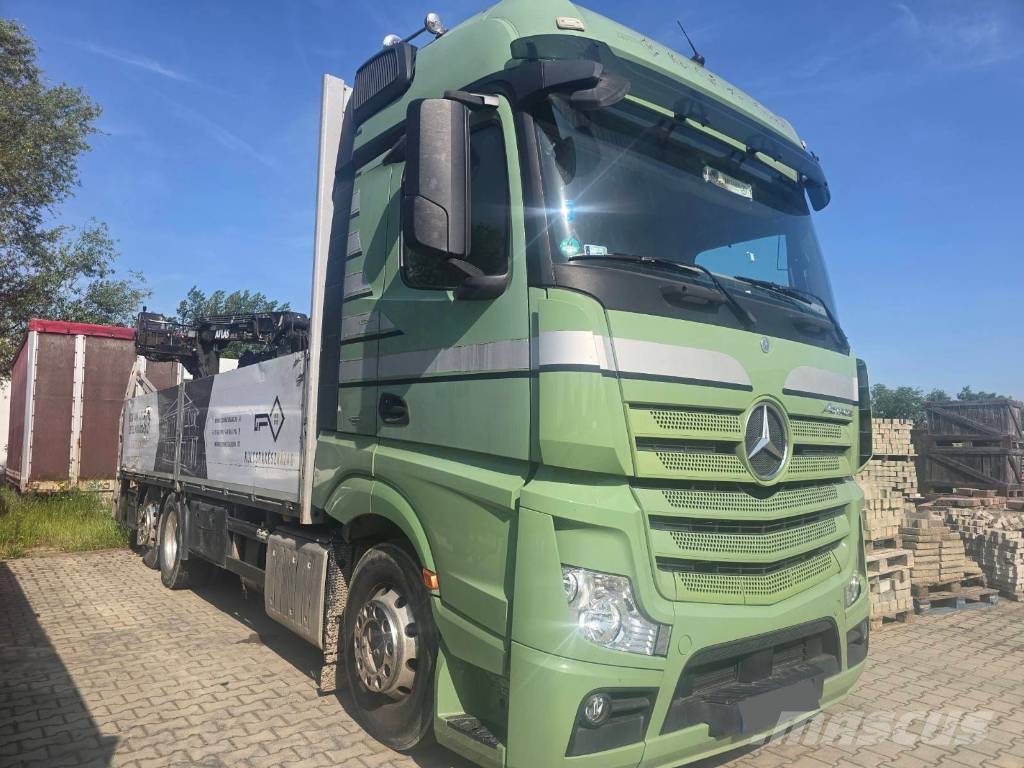 Mercedes-Benz 2551 شاحنات الرافعات