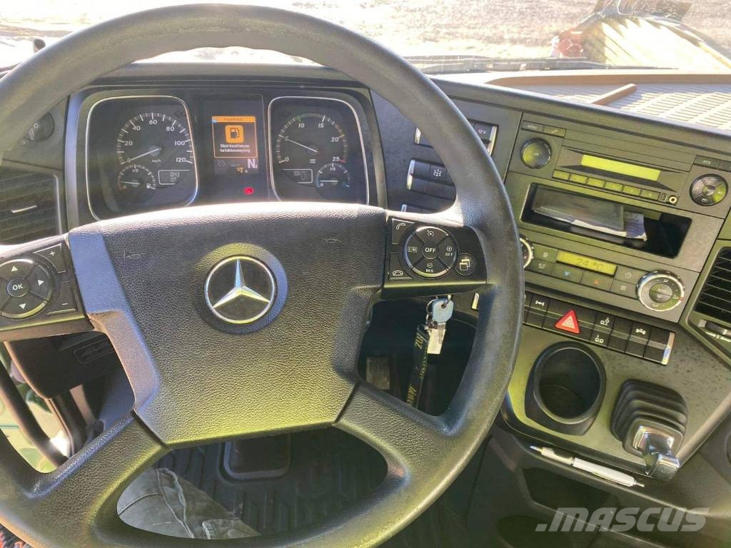 Mercedes-Benz 2551 شاحنات الرافعات