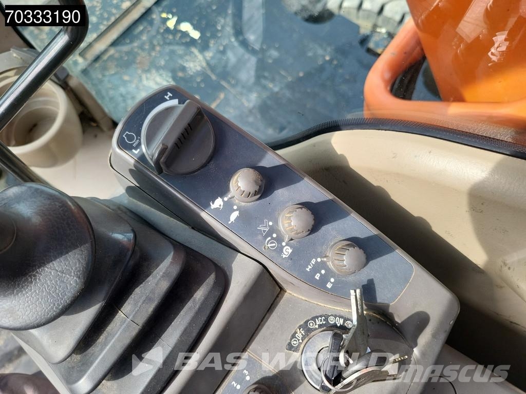 Hitachi ZX360W -3 مناولات المخلفات / مناولات صناعية