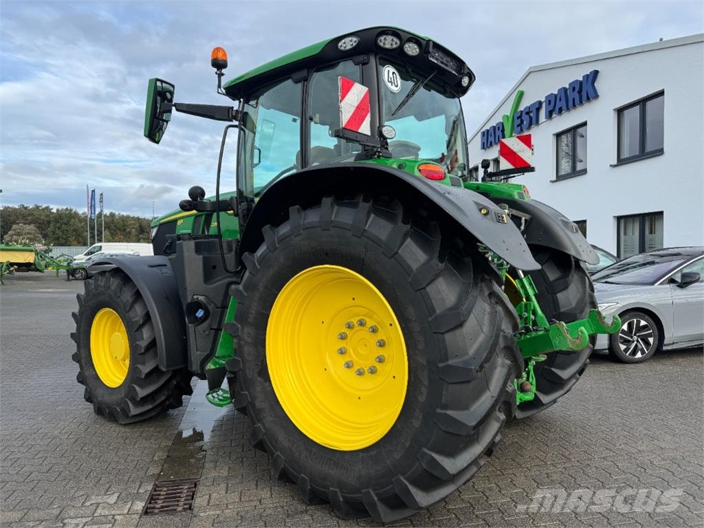 John Deere 6R 215 Traktorok