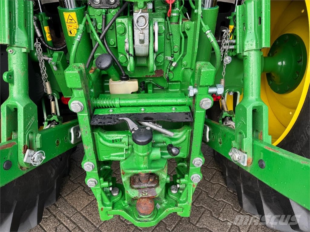 John Deere 6R 215 Traktorok