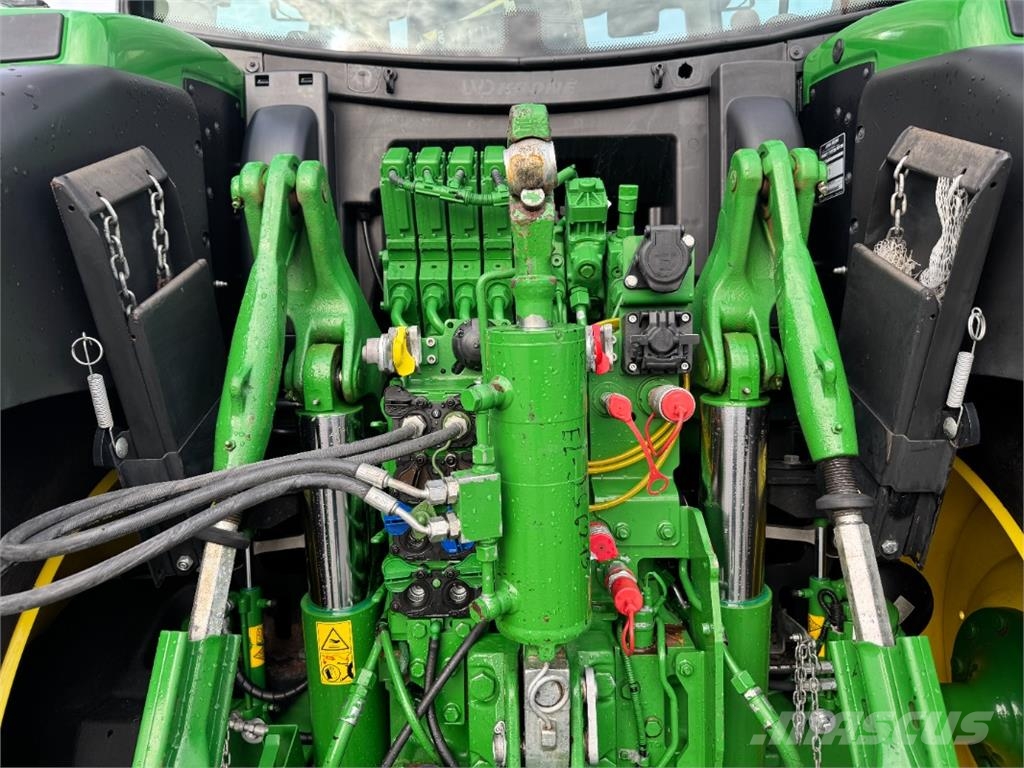 John Deere 6R 215 Traktorok