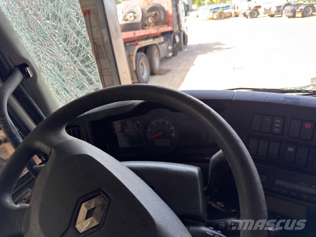 Renault D19 WIDE 320 *ACCIDENTE*DAMAGED*UNFALL* Isotermos y frigoríficos
