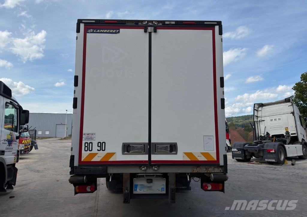 Renault D19 WIDE 320 *ACCIDENTE*DAMAGED*UNFALL* Isotermos y frigoríficos