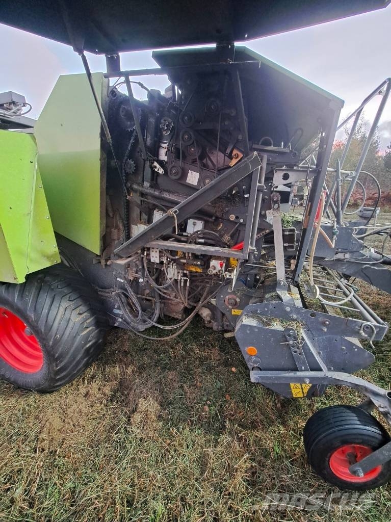 CLAAS Rollant 375 Uniwrap Ritinių presai