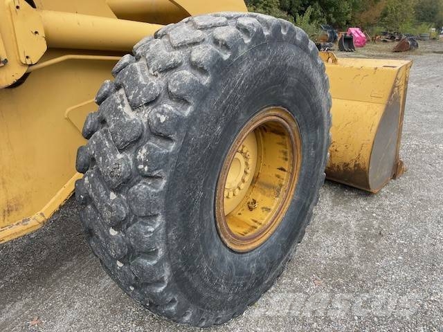 CAT 928 G Kolesni nakladalci