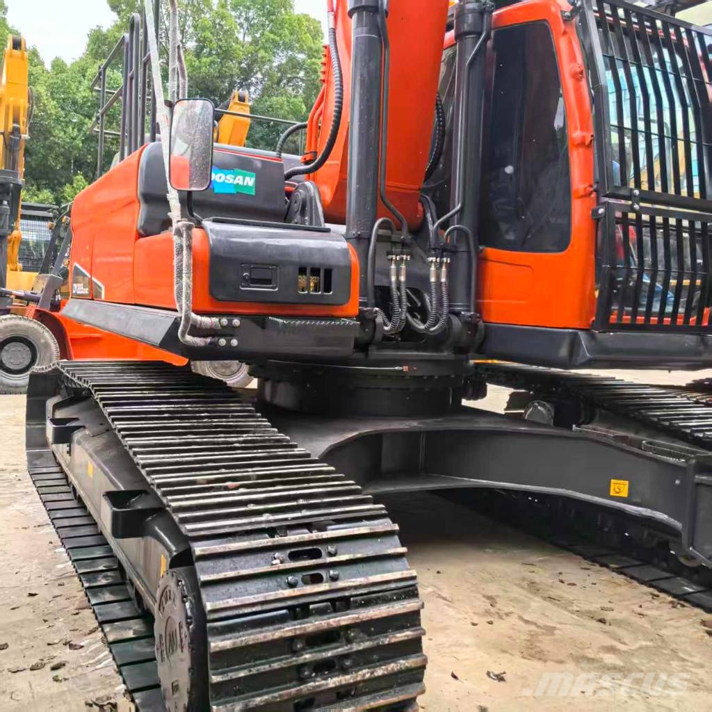 Doosan DX225LC-9C Vikšriniai ekskavatoriai