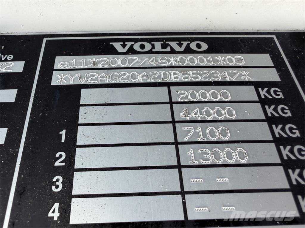 Volvo 300 SR VIN 347 وحدات الجر