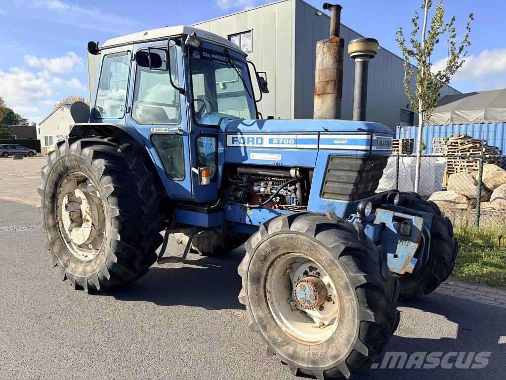 Ford 8700 Traktorji
