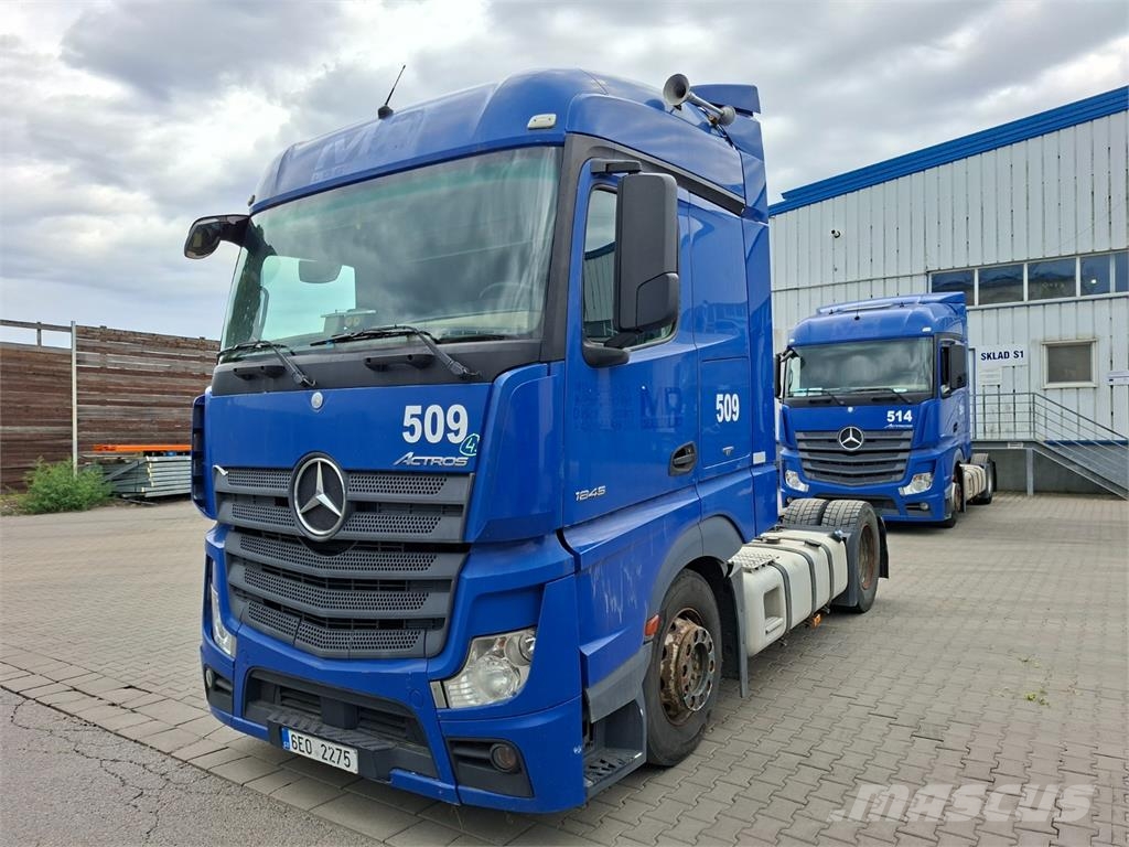 Mercedes-Benz ACTROS 1845 Trekkers