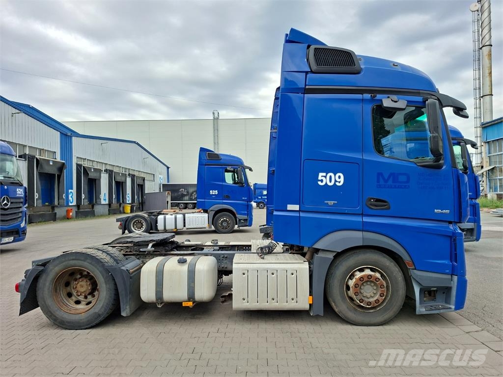 Mercedes-Benz ACTROS 1845 Trekkers