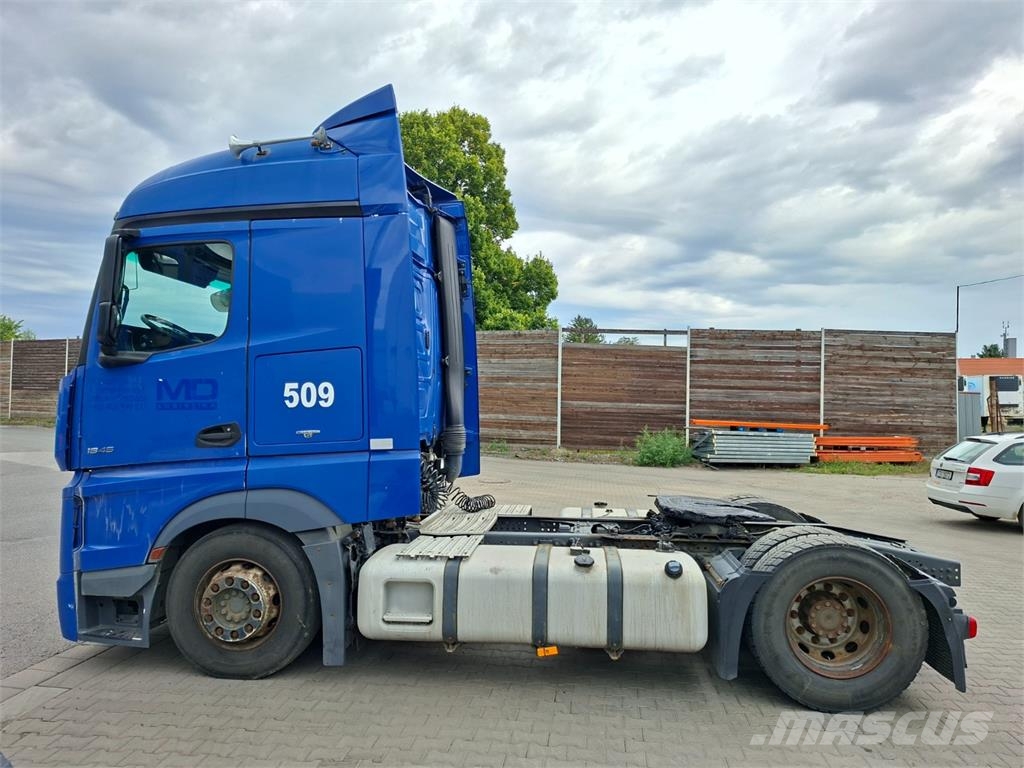 Mercedes-Benz ACTROS 1845 Trekkers