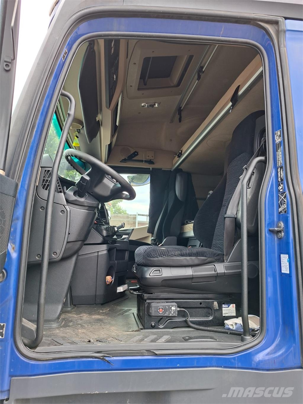 Mercedes-Benz ACTROS 1845 Trekkers