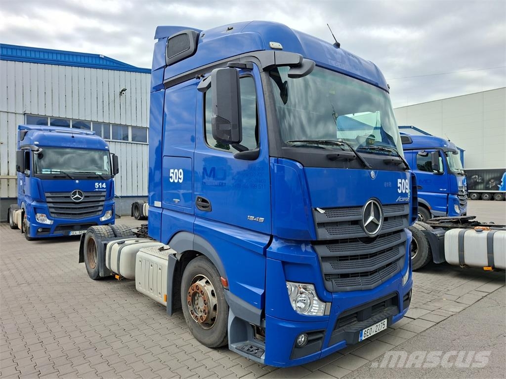 Mercedes-Benz ACTROS 1845 Trekkers