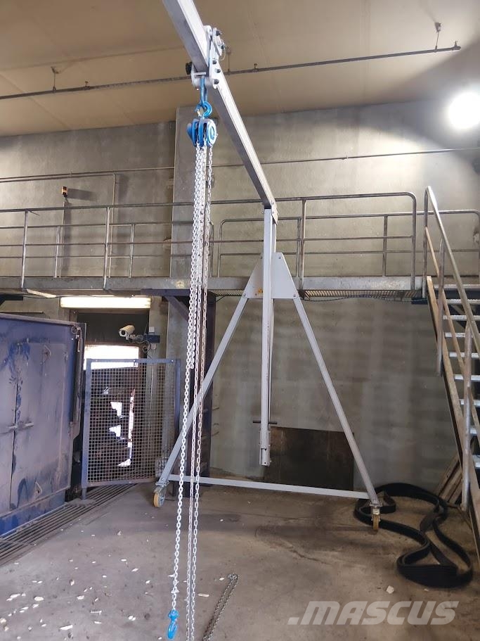 Porta Gantry 1000 pukkinosturi Druga skladiščna oprema