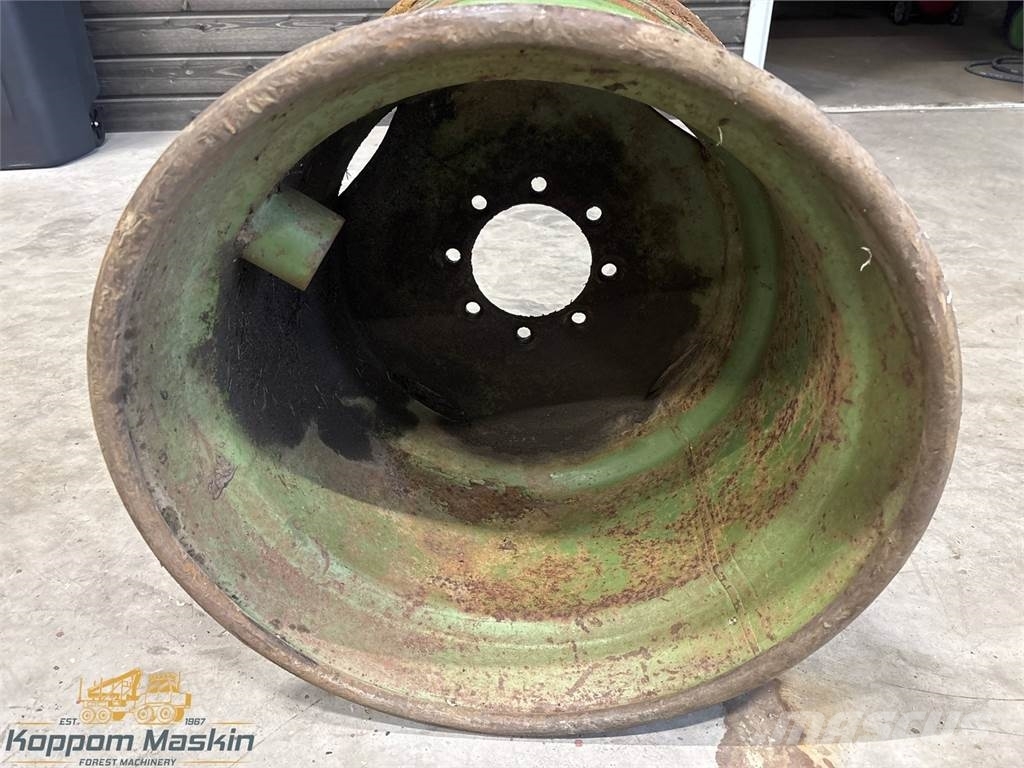 Ösa Minibrunett 20x22,5 Used/Beg Шины и колёса