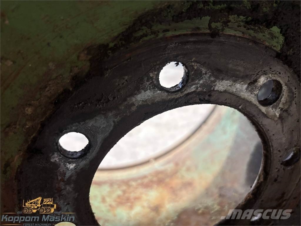 Ösa Minibrunett 20x22,5 Used/Beg Шины и колёса