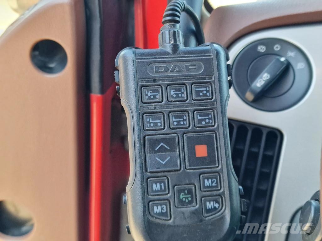 DAF XF 530 SpaceCab 4x2 - Retarder - PTO/Hydraulic - F Tahače
