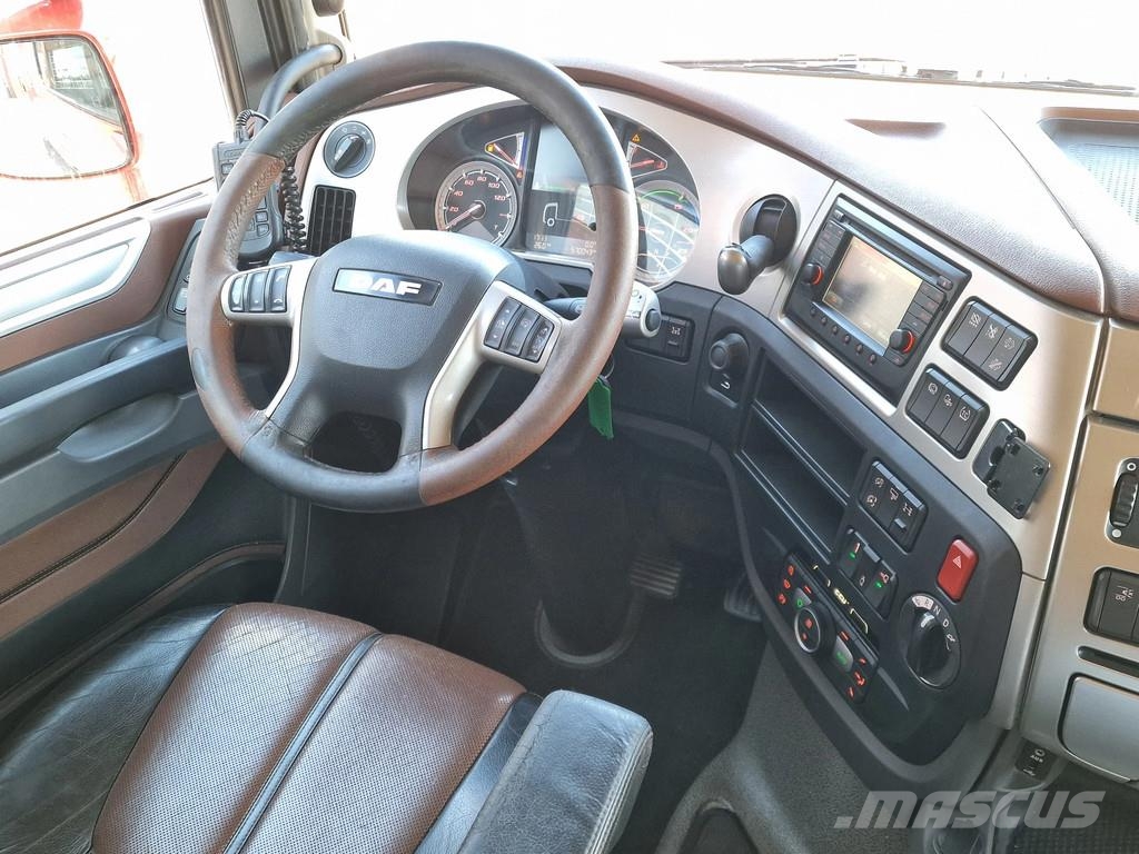 DAF XF 530 SpaceCab 4x2 - Retarder - PTO/Hydraulic - F Tahače