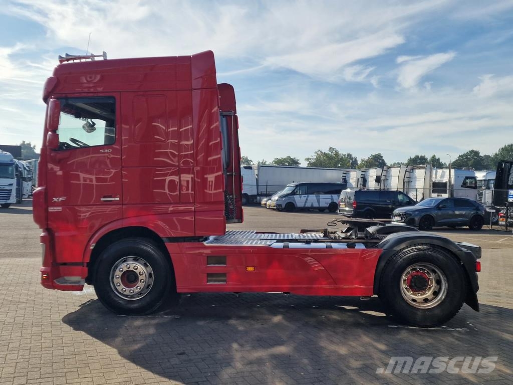 DAF XF 530 SpaceCab 4x2 - Retarder - PTO/Hydraulic - F Camiones tractor