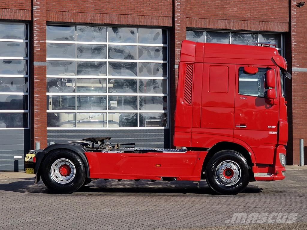 DAF XF 530 SpaceCab 4x2 - Retarder - PTO/Hydraulic - F Camiones tractor