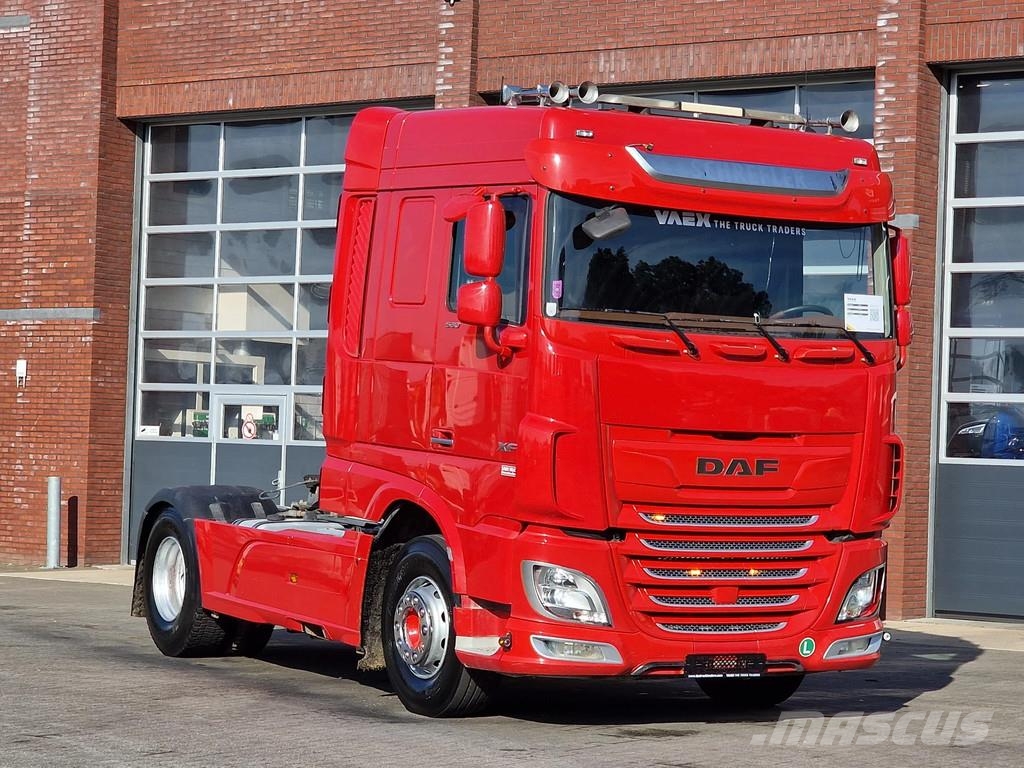 DAF XF 530 SpaceCab 4x2 - Retarder - PTO/Hydraulic - F Camiones tractor
