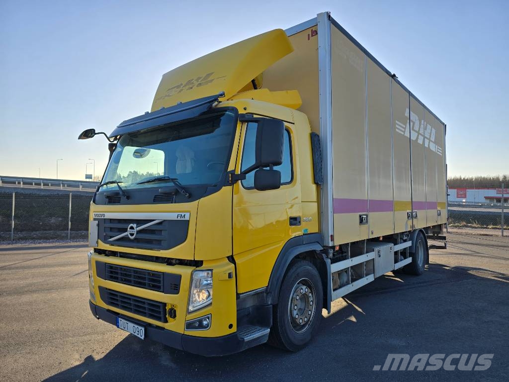 Volvo FM 330 Camiones con caja de remolque