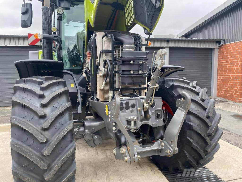 CLAAS Axion 850 Cmatic CIS+ mit GFX 750 und NAV 900 RTK Traktori