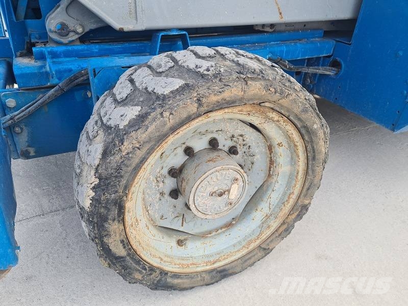 Genie GS 3390 RT 가위형 리프트