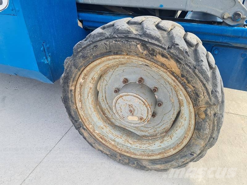 Genie GS 3390 RT 가위형 리프트