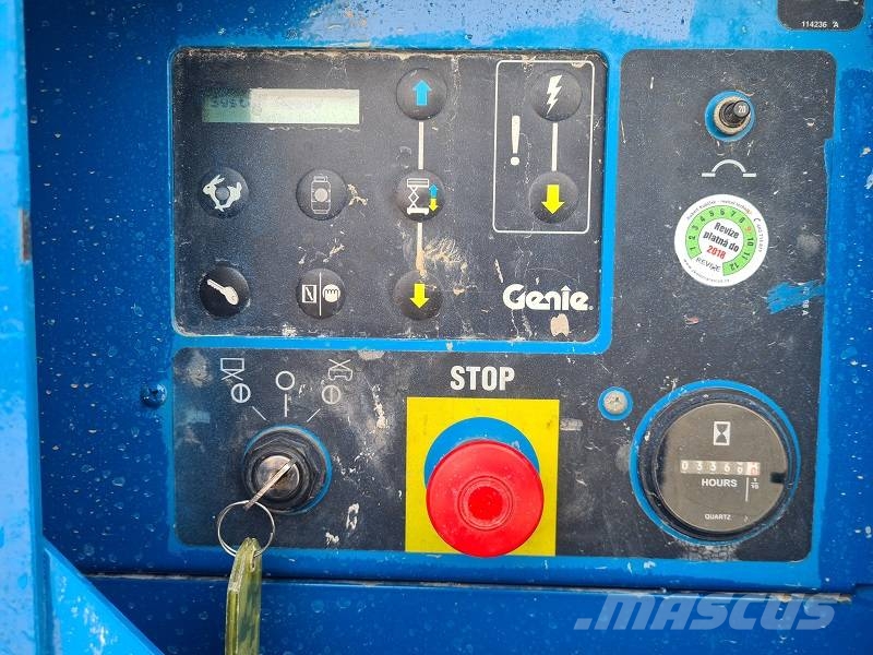 Genie GS 3390 RT 가위형 리프트