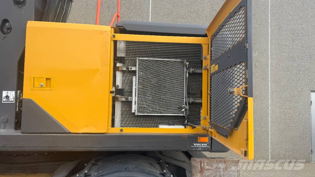 Volvo EW 180 E Wielgraafmachines