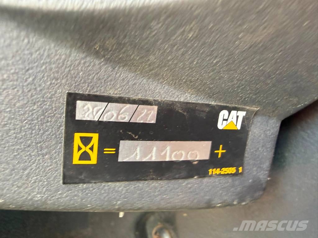 CAT 914 G //BJ. 2001 / 12000 / لوادر بعجل