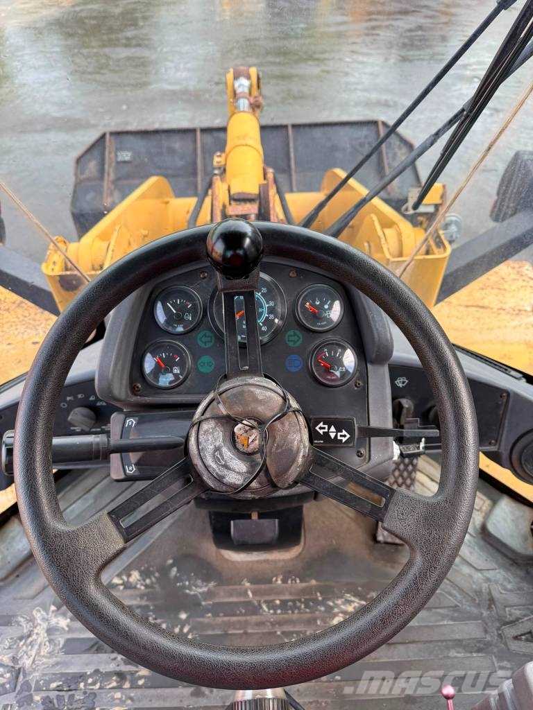 CAT 914 G //BJ. 2001 / 12000 / لوادر بعجل