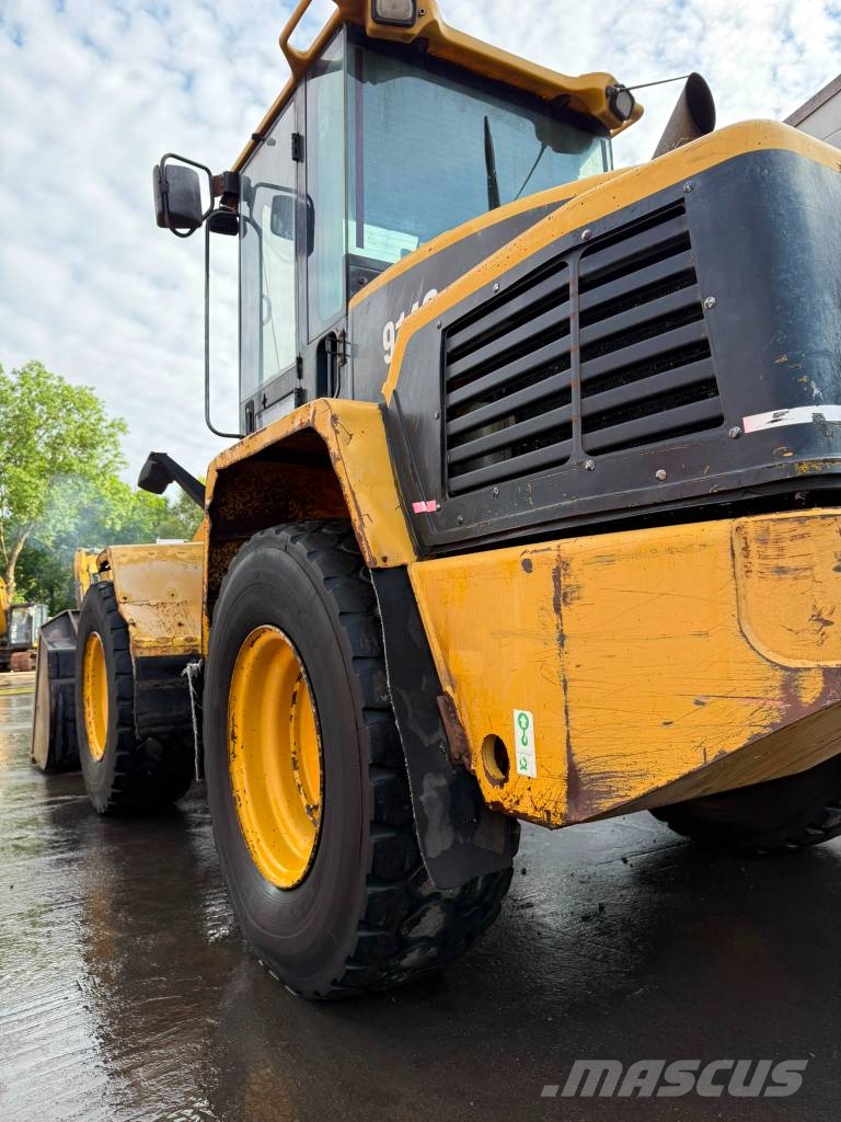 CAT 914 G //BJ. 2001 / 12000 / لوادر بعجل