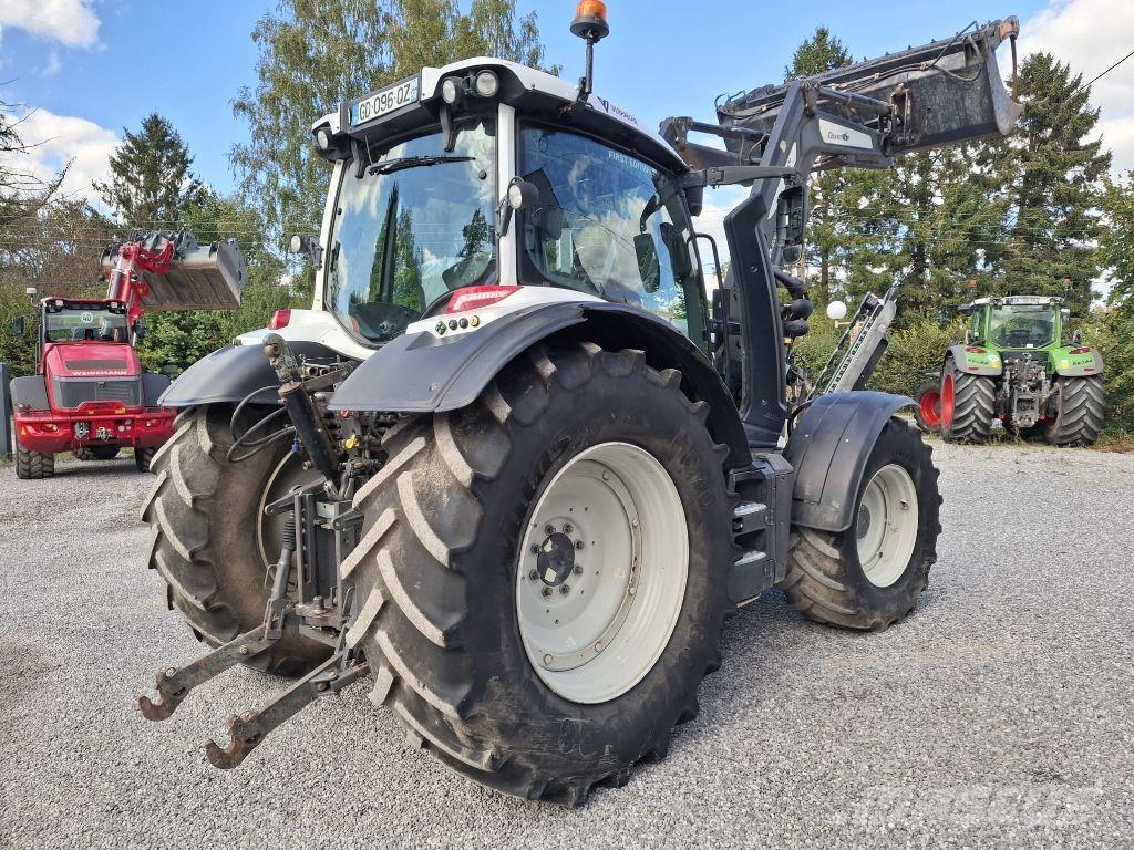 Valtra N154 Active Трактори