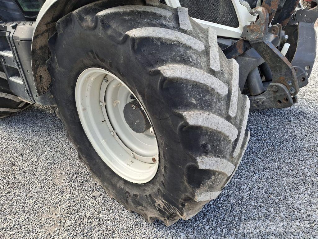 Valtra N154 Active Traktörler