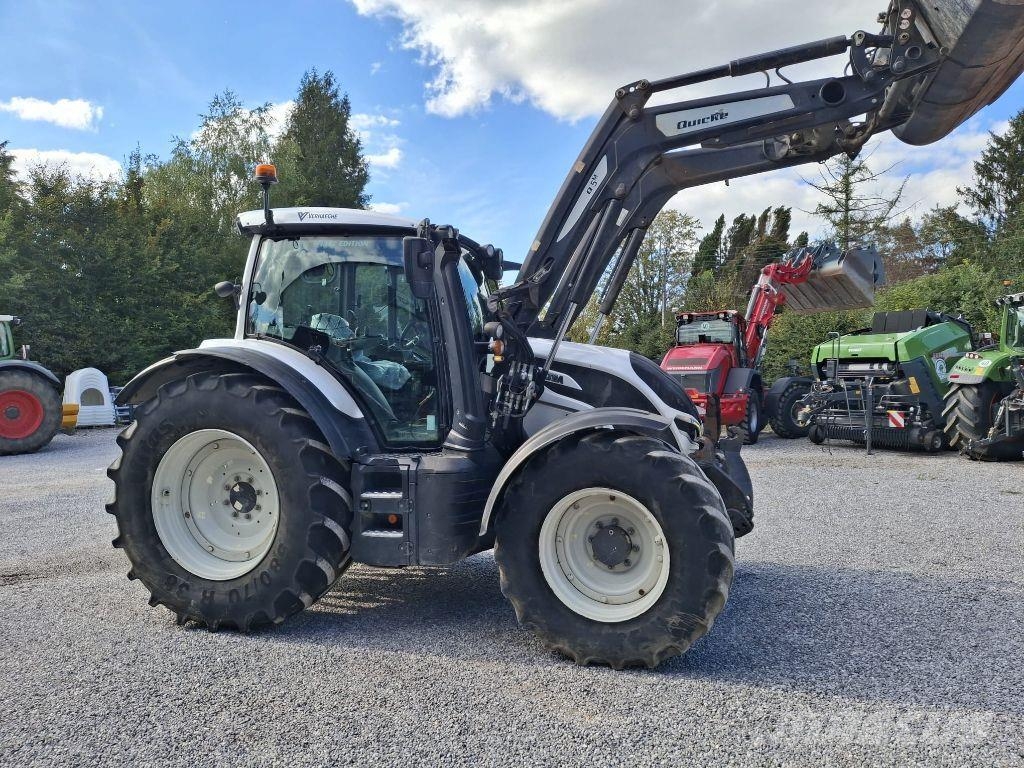 Valtra N154 Active Трактора