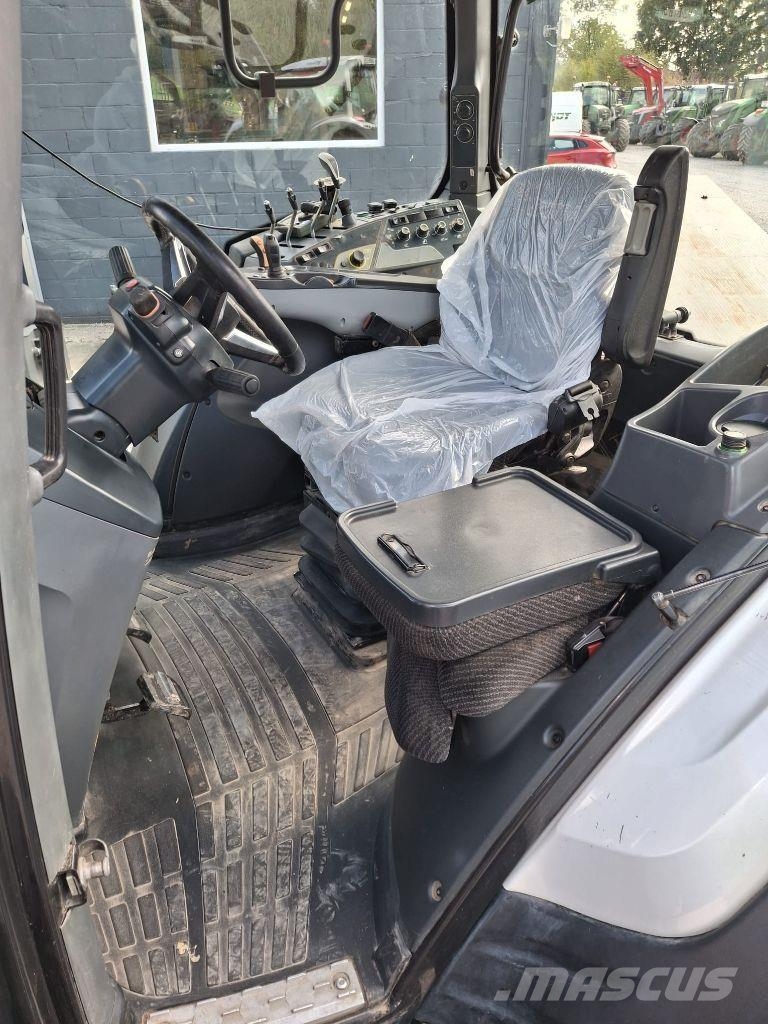 Valtra N154 Active Tractores