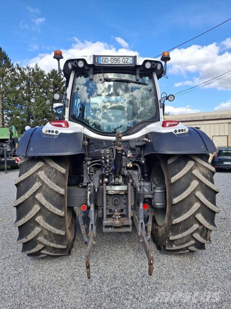 Valtra N154 Active Traktorit